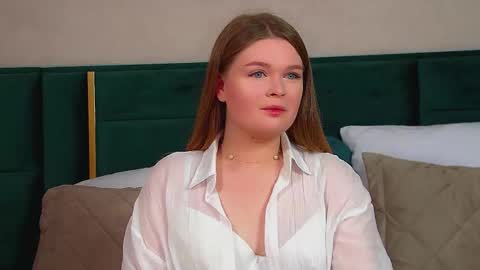 Crystal online show from 10-04-25, 06:11