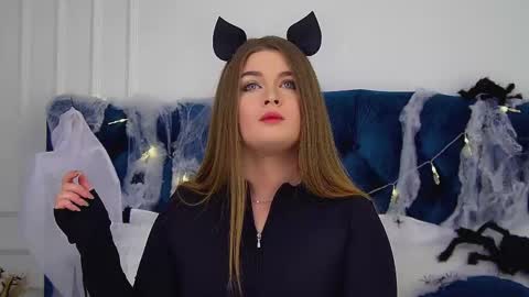 Crystal online show from 10-26-25, 06:03