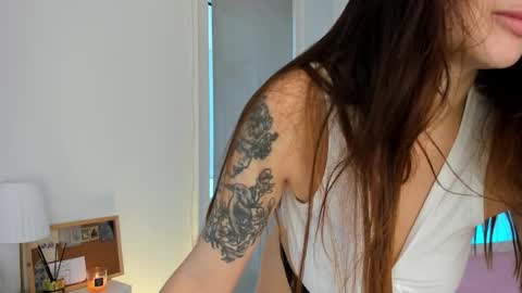 Snapshot of crystalnova_ chatting on 11-07-25, 12:38 Kristina online show from 11-07-25, 12:38