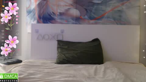 Lia online show from 01-30-25, 08:10