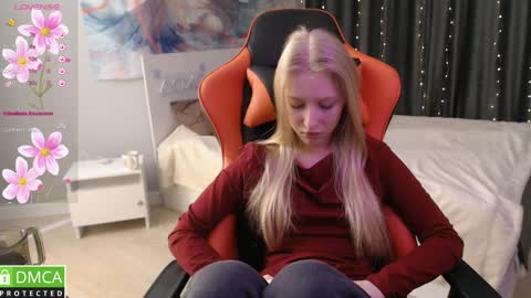 Lia online show from 02-05-25, 11:28