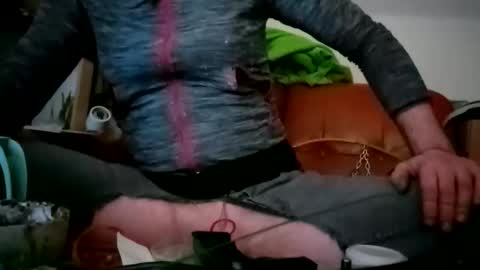 Snapshot of crystelweed chatting on 11-03-25, 11:26 crystelweed online show from 11-03-25, 11:26