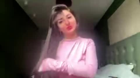 Diana online show from 05-16-26, 06:32