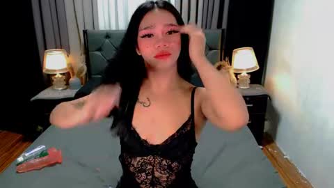 Snapshot of crytastal_lust1212 chatting on 06-12-26, 09:19 bea takashi online show from 06-12-26, 09:19