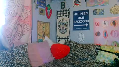     online show from 10-04-25, 01:58