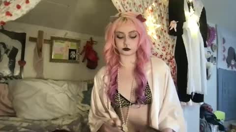 juliet online show from 02-18-25, 10:47