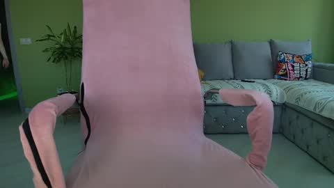 Alexia online show from 05-20-26, 06:19