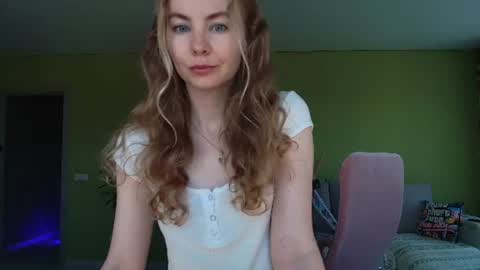 Alexia online show from 06-10-26, 06:12