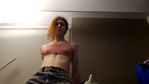 Snapshot of cuddleavenue chatting on 09-17-25, 12:23 cuddleavenue online show from 09-17-25, 12:23