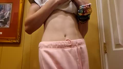 cuddleavenue online show from 09-20-25, 03:18