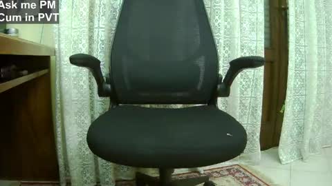 Snapshot of culonudo23 chatting on 03-22-26, 12:36 Leo online show from 03-22-26, 12:36