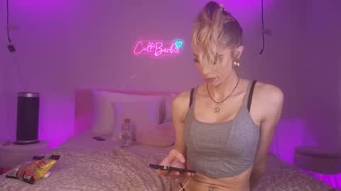 Cult Barbie online show from 03-10-26, 03:55