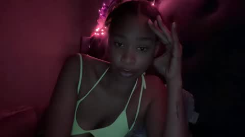 Snapshot of cum2charmxx chatting on 10-08-25, 10:57 cum2charmxx online show from 10-08-25, 10:57