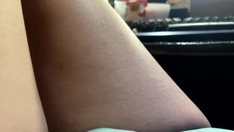 im KIM new girl to spoil online show from 02-25-25, 05:52