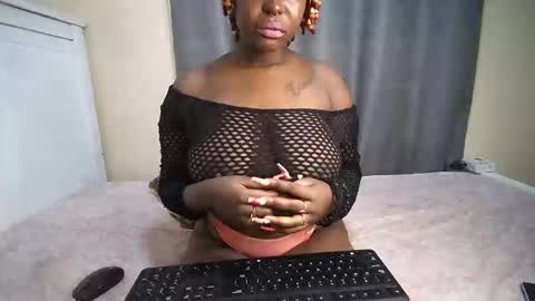 Snapshot of cum_central chatting on 10-19-25, 06:58 cum_central online show from 10-19-25, 06:58