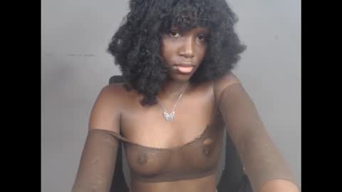 Snapshot of cum_ebony_xsecret chatting on 10-17-25, 07:11 sophie online show from 10-17-25, 07:11