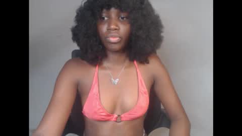 Snapshot of cum_ebony_xsecret chatting on 10-28-25, 07:01 sophie online show from 10-28-25, 07:01