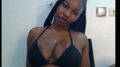 Snapshot of cum_ebony_xxxpetit chatting on 03-26-26, 02:17 Teeha online show from 03-26-26, 02:17