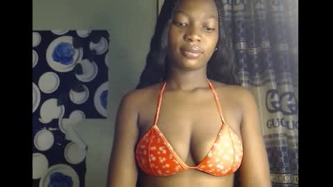 Snapshot of cumebony_petit chatting on 09-11-25, 10:21 cumebony_petit online show from 09-11-25, 10:21