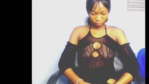 cumebony_petit online show from 02-14-26, 03:47