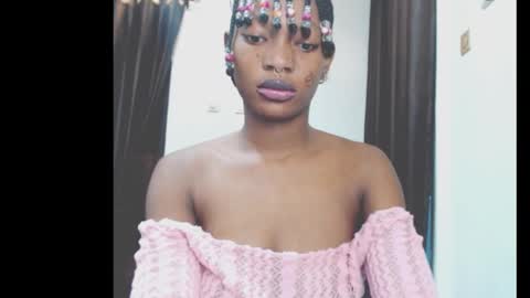 cumebony_petit online show from 03-06-26, 07:05