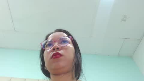 Snapshot of cumontitsxxx chatting on 01-19-25, 11:34 Cumontitsxxx online show from 01-19-25, 11:34