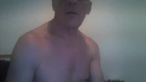 Snapshot of cumseeme002 chatting on 12-21-25, 02:13 Alan online show from 12-21-25, 02:13