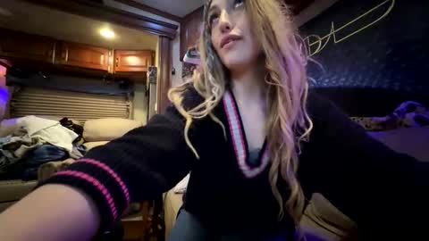 SOCKSSTAYON online show from 01-07-26, 12:35