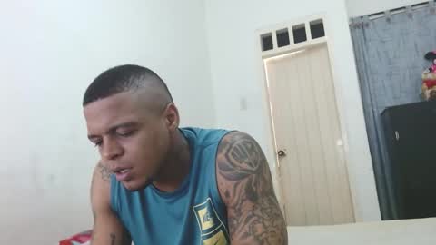 Snapshot of cuplex_hotlatina94 chatting on 12-16-24, 10:08 dominic and julieta... independent models online show from 12-16-24, 10:08