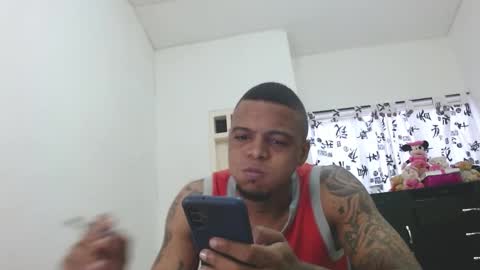 dominic and julieta... independent models online show from 01-05-25, 11:26