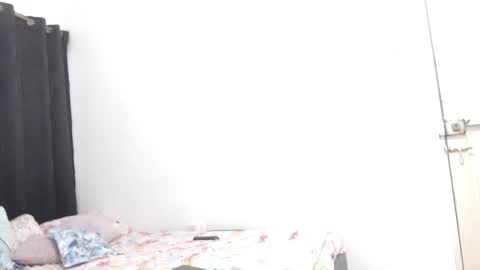 Snapshot of cuplex_hotlatina94 chatting on 12-18-25, 11:16 dominic and julieta... independent models online show from 12-18-25, 11:16