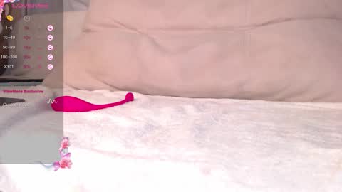 Snapshot of cuponette chatting on 10-16-25, 08:43 Jessy online show from 10-16-25, 08:43