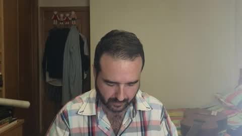 curiosillo1983 online show from 10-29-25, 08:54