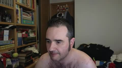 curiosillo1983 online show from 04-12-26, 01:05