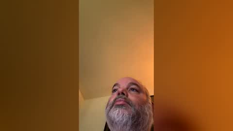Snapshot of curiousbate1 chatting on 06-06-26, 12:27 CuriousBate1 online show from 06-06-26, 12:27