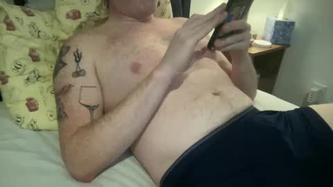 Snapshot of curiousmax18 chatting on 02-27-25, 04:43 Maxx online show from 02-27-25, 04:43