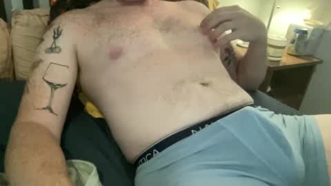 Snapshot of curiousmax18 chatting on 09-29-25, 02:44 Maxx online show from 09-29-25, 02:44