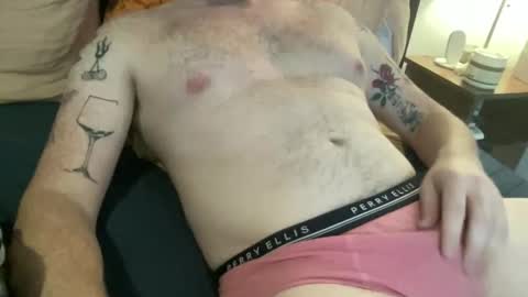 Snapshot of curiousmax18 chatting on 11-14-25, 05:33 Maxx online show from 11-14-25, 05:33