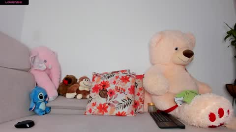 Curly  -  OF- CURLY SWEETT online show from 05-11-26, 04:04