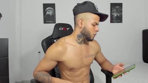 Snapshot of curtis_blake chatting on 10-04-25, 06:06 curtis_blake online show from 10-04-25, 06:06