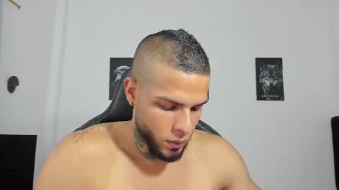 Snapshot of curtis_blake chatting on 11-14-25, 02:32 curtis_blake online show from 11-14-25, 02:32