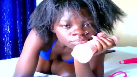 Snapshot of curvyjoan chatting on 02-18-25, 08:27 curvyjoan online show from 02-18-25, 08:27