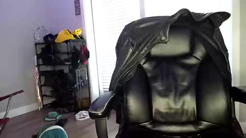 Snapshot of curvylucifinaxxx chatting on 12-05-24, 11:18 Lucifina ganja kittens online show from 12-05-24, 11:18