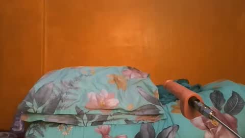 curvylyin online show from 01-06-26, 09:24