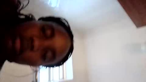 Zozo online show from 05-21-26, 02:46