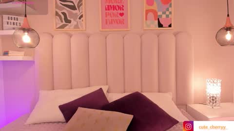 Amber  online show from 09-10-25, 07:58