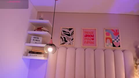 Amber  online show from 10-18-25, 07:36