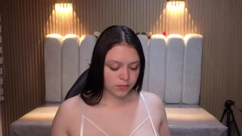 cute_angel_1 online show from 03-19-26, 02:48