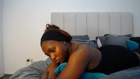 Liya online show from 09-26-25, 07:23