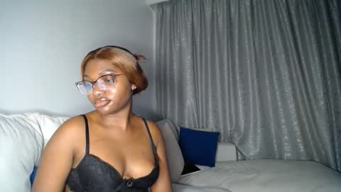 Liya online show from 04-11-26, 06:01
